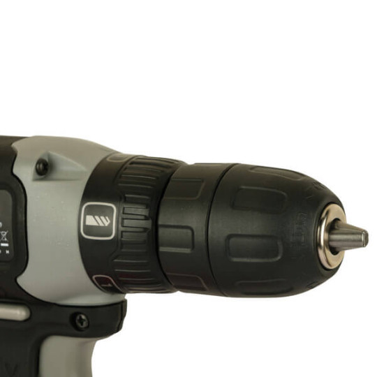 Купити Дриль-шурупокрут акумуляторний BLACK+DECKER BCD001C1. Офіційний магазин Toolmaster Україна. Фірмовий інструмент та обладнання, офіційна гарантія