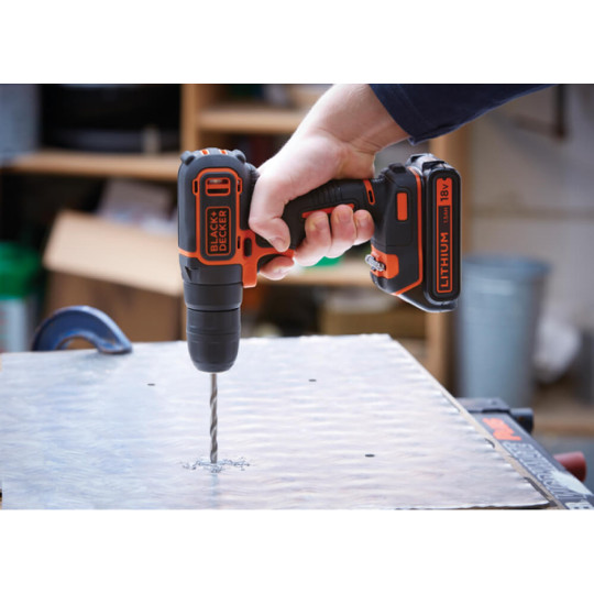 Купити Дриль-шурупокрут акумуляторний BLACK+DECKER BDCD18. Офіційний магазин Toolmaster Україна. Фірмовий інструмент та обладнання, офіційна гарантія