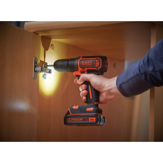 Купити Дриль-шурупокрут акумуляторний BLACK+DECKER BDCD18. Офіційний магазин Toolmaster Україна. Фірмовий інструмент та обладнання, офіційна гарантія
