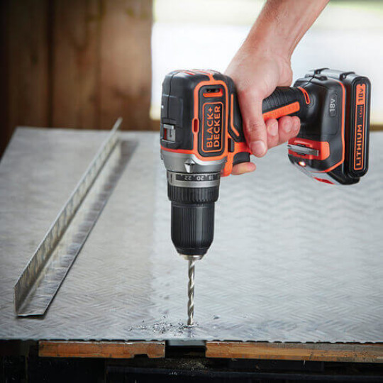 Купити Дриль-шурупокрут акумуляторний безщітковий BLACK+DECKER BL186KB. Офіційний магазин Toolmaster Україна. Фірмовий інструмент та обладнання, офіційна гарантія