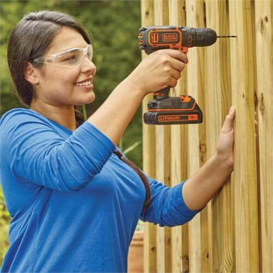 Купити Дриль-шурупокрут акумуляторний BLACK+DECKER BDCDC18B. Офіційний магазин Toolmaster Україна. Фірмовий інструмент та обладнання, офіційна гарантія