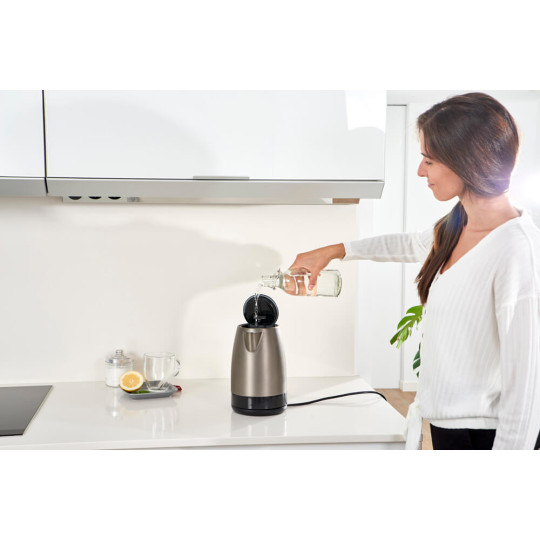 Купити Електрочайник BLACK+DECKER BXKE2201E. Офіційний магазин Toolmaster Україна. Фірмовий інструмент та обладнання, офіційна гарантія