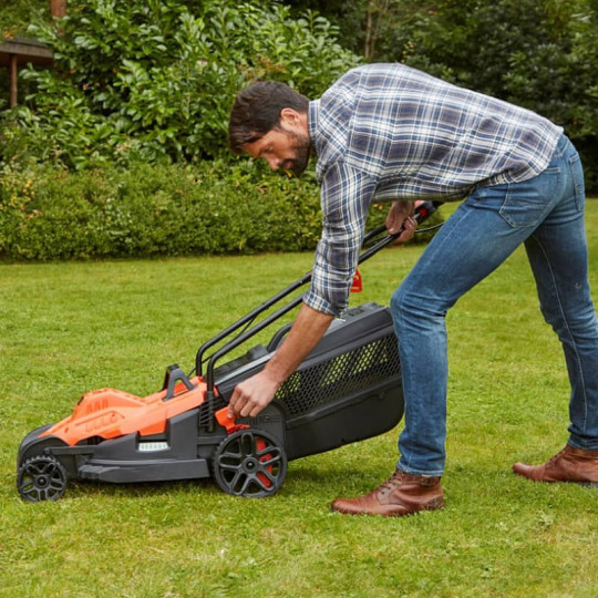 Купити Газонокосарка електрична BLACK+DECKER BEMW461BH. Офіційний магазин Toolmaster Україна. Фірмовий інструмент та обладнання, офіційна гарантія