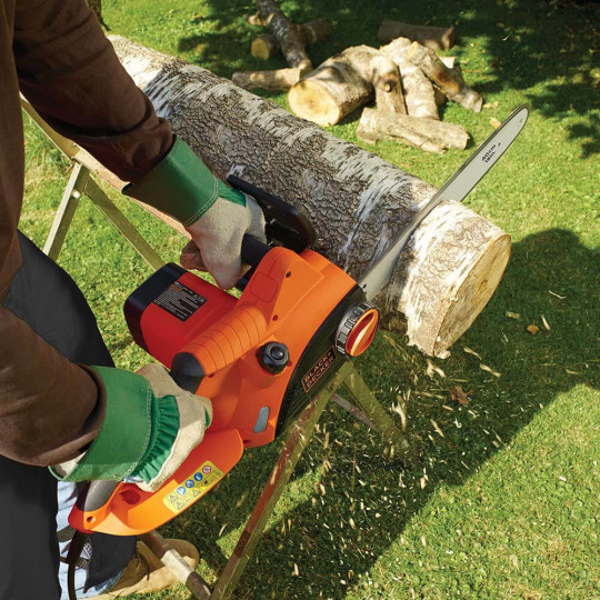 Купити Пила ланцюгова електрична BLACK+DECKER CS2040. Офіційний магазин Toolmaster Україна. Фірмовий інструмент та обладнання, офіційна гарантія
