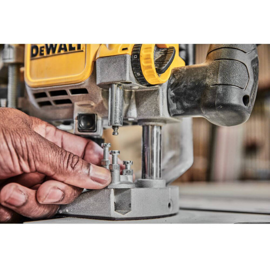 Купити Фрезер мережевий DeWALT DWE625KT. Офіційний магазин Toolmaster Україна. Фірмовий інструмент та обладнання, офіційна гарантія