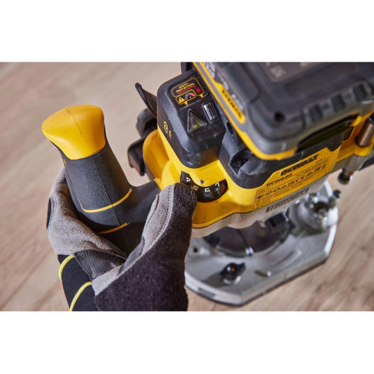 Купити Фрезер акумуляторний безщітковий DeWALT DCW620H2. Офіційний магазин Toolmaster Україна. Фірмовий інструмент та обладнання, офіційна гарантія