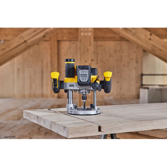 Купити Фрезер акумуляторний безщітковий DeWALT DCW620NT. Офіційний магазин Toolmaster Україна. Фірмовий інструмент та обладнання, офіційна гарантія