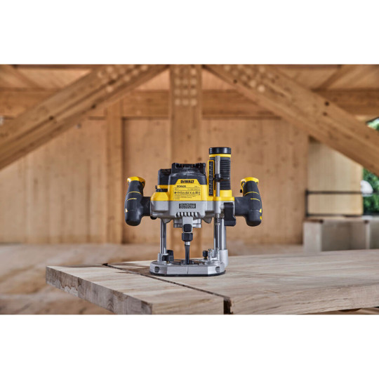 Купити Фрезер акумуляторний безщітковий DeWALT DCW620NT. Офіційний магазин Toolmaster Україна. Фірмовий інструмент та обладнання, офіційна гарантія