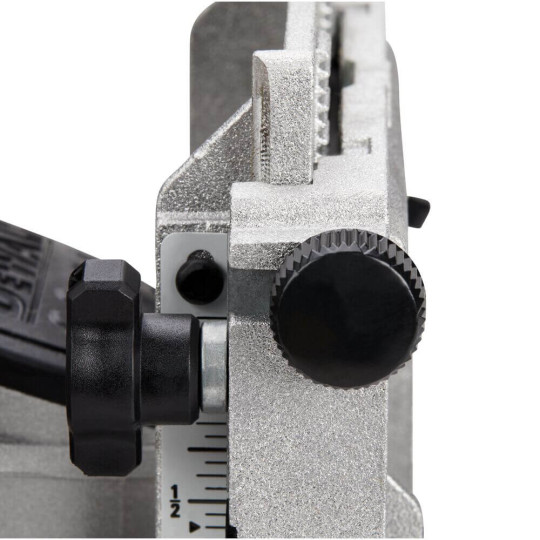 Купити Фрезер акумуляторний безщітковий DeWALT DCW682N. Офіційний магазин Toolmaster Україна. Фірмовий інструмент та обладнання, офіційна гарантія