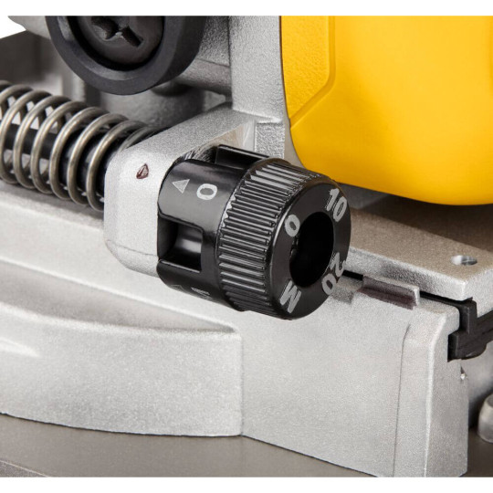 Купити Фрезер акумуляторний безщітковий DeWALT DCW682NT. Офіційний магазин Toolmaster Україна. Фірмовий інструмент та обладнання, офіційна гарантія