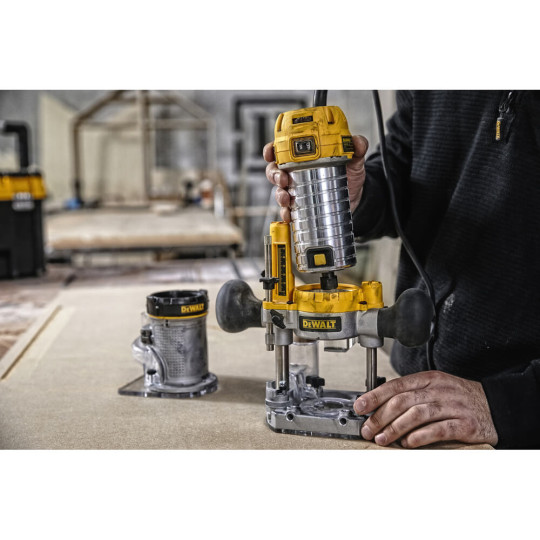 Купити Фрезер мережевий DeWALT D26204K. Офіційний магазин Toolmaster Україна. Фірмовий інструмент та обладнання, офіційна гарантія