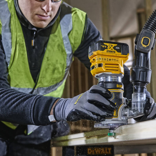Купити Фрезер акумуляторний безщітковий DeWALT DCW604N. Офіційний магазин Toolmaster Україна. Фірмовий інструмент та обладнання, офіційна гарантія