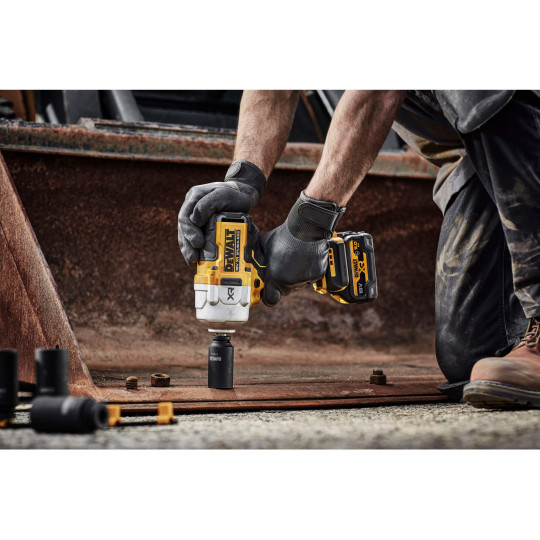 Купити Гайкокрут ударний акумуляторний безщітковий DeWALT DCF961N. Офіційний магазин Toolmaster Україна. Фірмовий інструмент та обладнання, офіційна гарантія