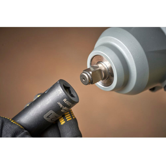 Купити Гайкокрут ударний акумуляторний STANLEY FATMAX SFMCF940M1. Офіційний магазин Toolmaster Україна. Фірмовий інструмент та обладнання, офіційна гарантія