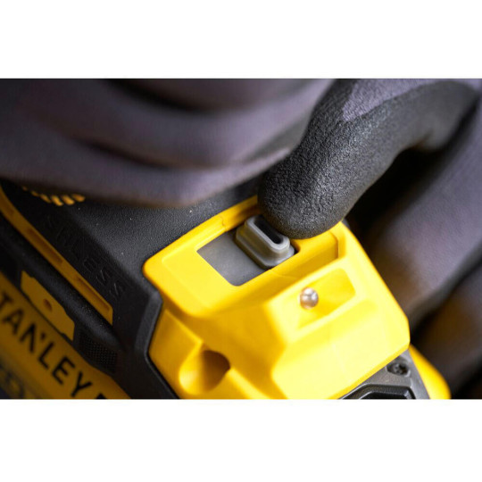 Купити Гайкокрут ударний акумуляторний STANLEY FATMAX SFMCF940M1. Офіційний магазин Toolmaster Україна. Фірмовий інструмент та обладнання, офіційна гарантія