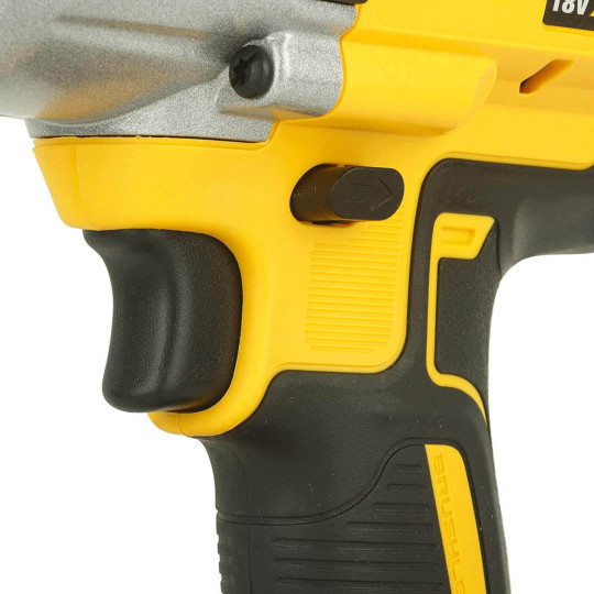 Купити Гайковерт ударний акумуляторний безщітковий DeWALT DCF899N. Офіційний магазин Toolmaster Україна. Фірмовий інструмент та обладнання, офіційна гарантія