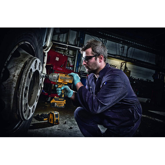 Купити Гайковерт ударний акумуляторний безщітковий DeWALT DCF899N. Офіційний магазин Toolmaster Україна. Фірмовий інструмент та обладнання, офіційна гарантія