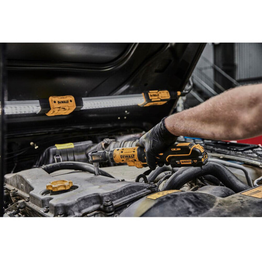 Купити Гайкокрут кутовий - ключ-храповик акумуляторний безщітковий DeWALT DCF504L1G. Офіційний магазин Toolmaster Україна. Фірмовий інструмент та обладнання, офіційна гарантія