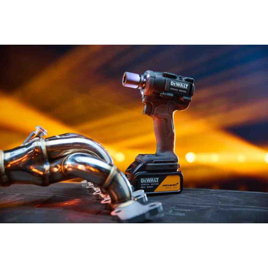 Купити Гайкокрут ударний акумуляторний безщітковий McLaren F1 TEAM SPECIAL EDITION DeWALT DCF92MP2T. Офіційний магазин Toolmaster Україна. Фірмовий інструмент та обладнання, офіційна гарантія
