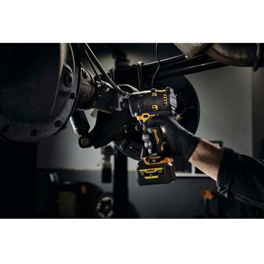 Купити Гайкокрут ударный акумуляторний безщітковий DeWALT DCF903P1G. Офіційний магазин Toolmaster Україна. Фірмовий інструмент та обладнання, офіційна гарантія