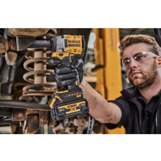 Купити Гайкокрут ударний акумуляторний безщітковий DeWALT DCF923P2G. Офіційний магазин Toolmaster Україна. Фірмовий інструмент та обладнання, офіційна гарантія
