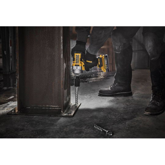 Купити Гайкокрут ударний акумуляторний безщітковий DeWALT DCF961H2T. Офіційний магазин Toolmaster Україна. Фірмовий інструмент та обладнання, офіційна гарантія