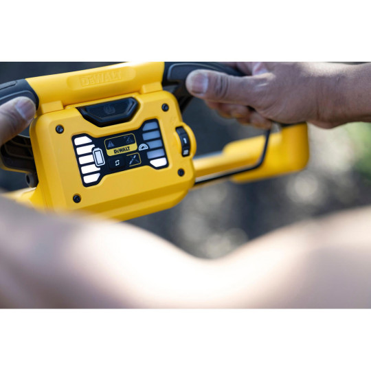 Купити Газонокосарка акумуляторна самохідна безщіткова DeWALT DCMWSP550N. Офіційний магазин Toolmaster Україна. Фірмовий інструмент та обладнання, офіційна гарантія