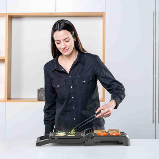 Купити Гриль BLACK+DECKER BXGR1001E. Офіційний магазин Toolmaster Україна. Фірмовий інструмент та обладнання, офіційна гарантія