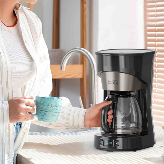 Купити Кавоварка BLACK+DECKER BXCO1002E. Офіційний магазин Toolmaster Україна. Фірмовий інструмент та обладнання, офіційна гарантія