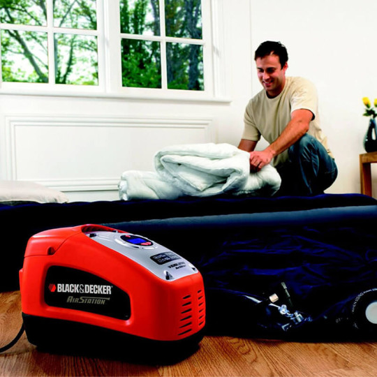Купити Компресор автомобiльный BLACK+DECKER ASI300. Офіційний магазин Toolmaster Україна. Фірмовий інструмент та обладнання, офіційна гарантія