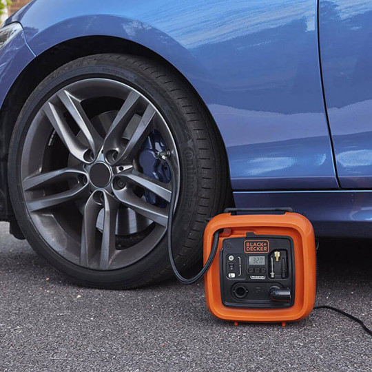 Купити Компресор автомобільний BLACK+DECKER ASI400. Офіційний магазин Toolmaster Україна. Фірмовий інструмент та обладнання, офіційна гарантія