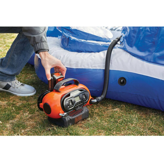 Купити Компресор автомобільний акумуляторний BLACK+DECKER BDCINF18N. Офіційний магазин Toolmaster Україна. Фірмовий інструмент та обладнання, офіційна гарантія