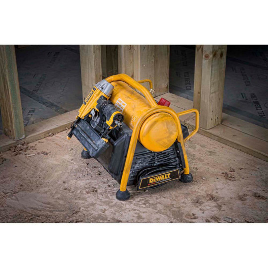 Купити Компресор повітряний безмасляний DeWALT DPC6MRC. Офіційний магазин Toolmaster Україна. Фірмовий інструмент та обладнання, офіційна гарантія
