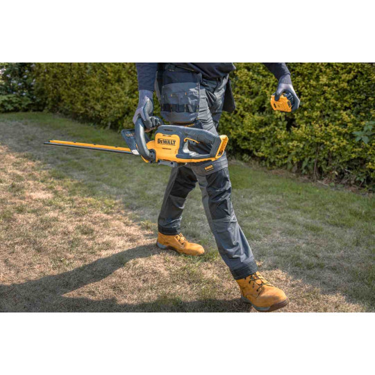Купити Кущоріз акумуляторний DeWALT DCMHT564N. Офіційний магазин Toolmaster Україна. Фірмовий інструмент та обладнання, офіційна гарантія