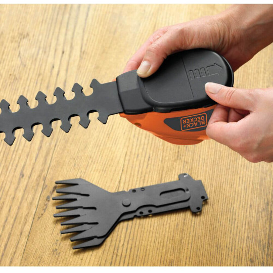 Купити Кущоріз-ножиці акумуляторні BLACK+DECKER GSL700. Офіційний магазин Toolmaster Україна. Фірмовий інструмент та обладнання, офіційна гарантія