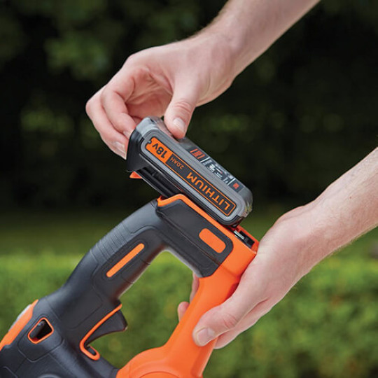 Купити Кущоріз акумуляторний BLACK+DECKER GTC18502PC. Офіційний магазин Toolmaster Україна. Фірмовий інструмент та обладнання, офіційна гарантія