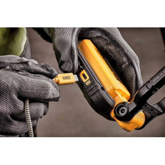 Купити Ліхтар світлодіодний акумуляторний DeWALT DCL182. Офіційний магазин Toolmaster Україна. Фірмовий інструмент та обладнання, офіційна гарантія