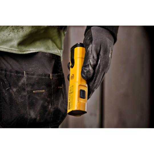 Купити Ліхтар світлодіодний акумуляторний DeWALT DCL183. Офіційний магазин Toolmaster Україна. Фірмовий інструмент та обладнання, офіційна гарантія