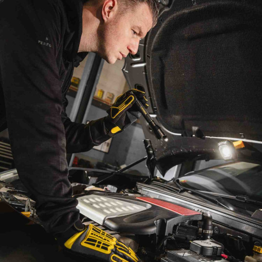 Купити Ліхтар ручний STANLEY SXLS50106E. Офіційний магазин Toolmaster Україна. Фірмовий інструмент та обладнання, офіційна гарантія