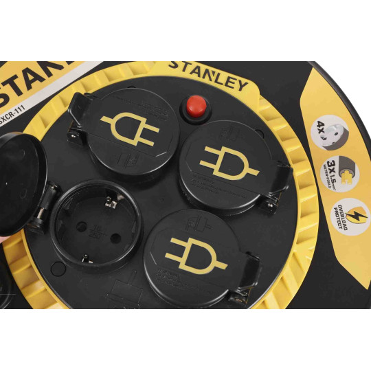 Купити Подовжувач на котушці Stanley 20 м, 4 розетки, IP44 STANLEY SXCR-111. Офіційний магазин Toolmaster Україна. Фірмовий інструмент та обладнання, офіційна гарантія