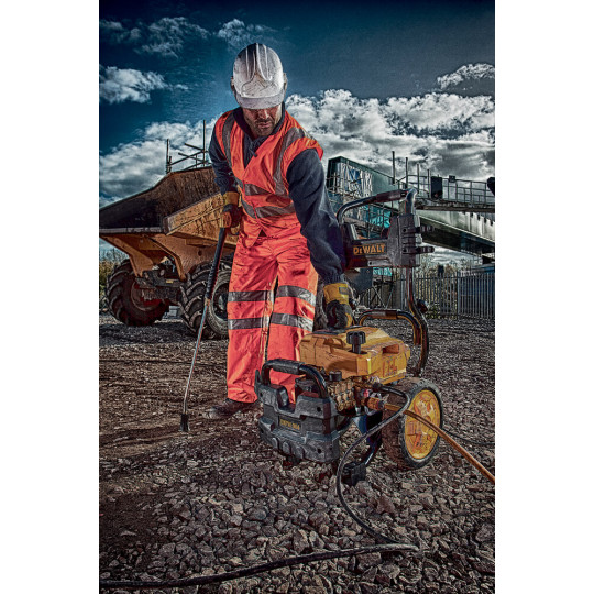 Купити Мийка високого тиску електрична DeWALT DXPW004E. Офіційний магазин Toolmaster Україна. Фірмовий інструмент та обладнання, офіційна гарантія