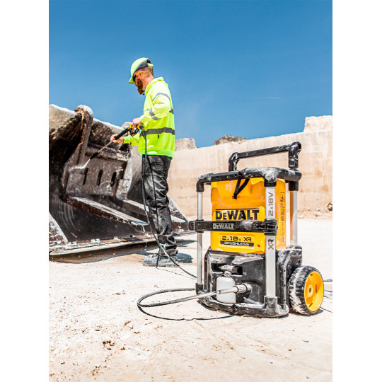 Купити Мийка високого тиску акумуляторна безщіткова DeWALT DCMPW1600N. Офіційний магазин Toolmaster Україна. Фірмовий інструмент та обладнання, офіційна гарантія