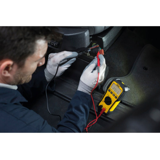 Купити Мультиметр цифровий категорії САТ III STANLEY FMHT82563-0. Офіційний магазин Toolmaster Україна. Фірмовий інструмент та обладнання, офіційна гарантія