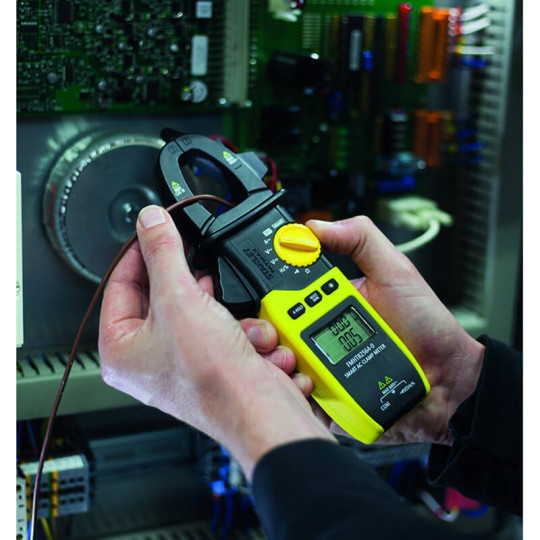 Купити Мультиметр-амперметр цифровий STANLEY FMHT82564-0. Офіційний магазин Toolmaster Україна. Фірмовий інструмент та обладнання, офіційна гарантія