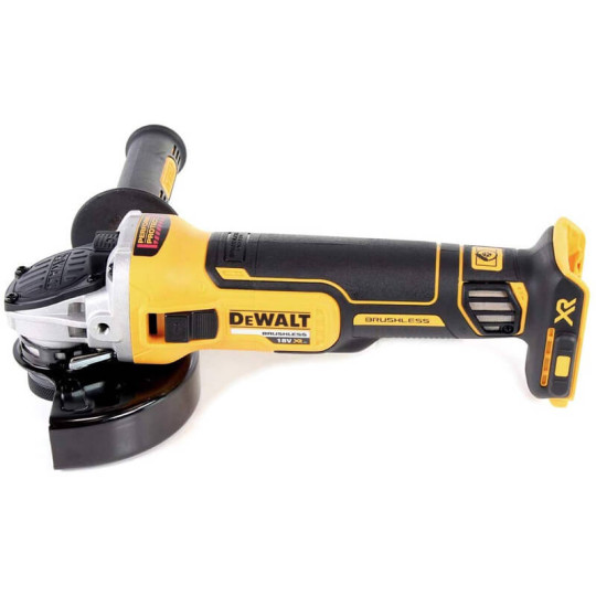 Купити Набір з чотирьох інструментів безщіткових DeWALT DCK422P3. Офіційний магазин Toolmaster Україна. Фірмовий інструмент та обладнання, офіційна гарантія