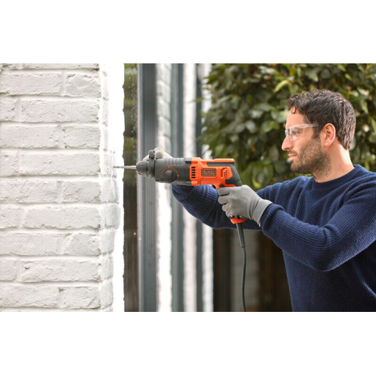 Купити Перфоратор мережевий SDS-Plus BLACK+DECKER BEHS01. Офіційний магазин Toolmaster Україна. Фірмовий інструмент та обладнання, офіційна гарантія
