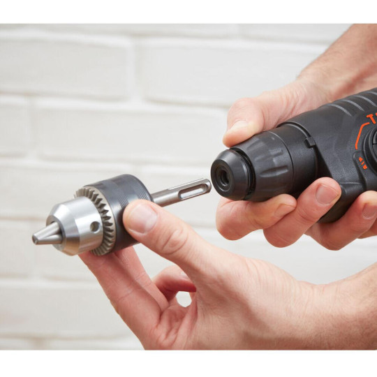 Купити Перфоратор мережевий SDS-Plus BLACK+DECKER BEHS01K. Офіційний магазин Toolmaster Україна. Фірмовий інструмент та обладнання, офіційна гарантія