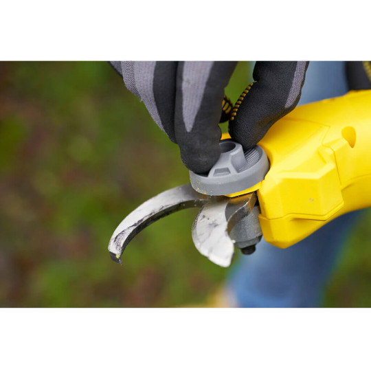 Купити Пила ланцюгова акумуляторна STANLEY FATMAX SFMCCS630M1+SFMCPP32M1. Офіційний магазин Toolmaster Україна. Фірмовий інструмент та обладнання, офіційна гарантія
