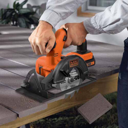 Купити Пила дискова акумуляторна BLACK+DECKER BDCCS18N. Офіційний магазин Toolmaster Україна. Фірмовий інструмент та обладнання, офіційна гарантія