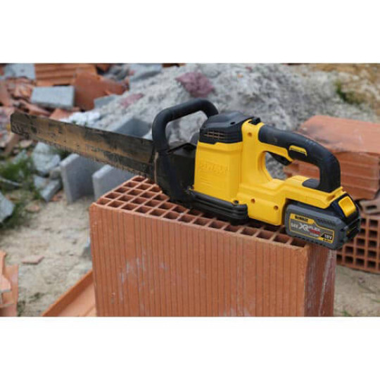 Купити Пила ALLIGATOR акумуляторна безщіткова DeWALT DCS398T2. Офіційний магазин Toolmaster Україна. Фірмовий інструмент та обладнання, офіційна гарантія